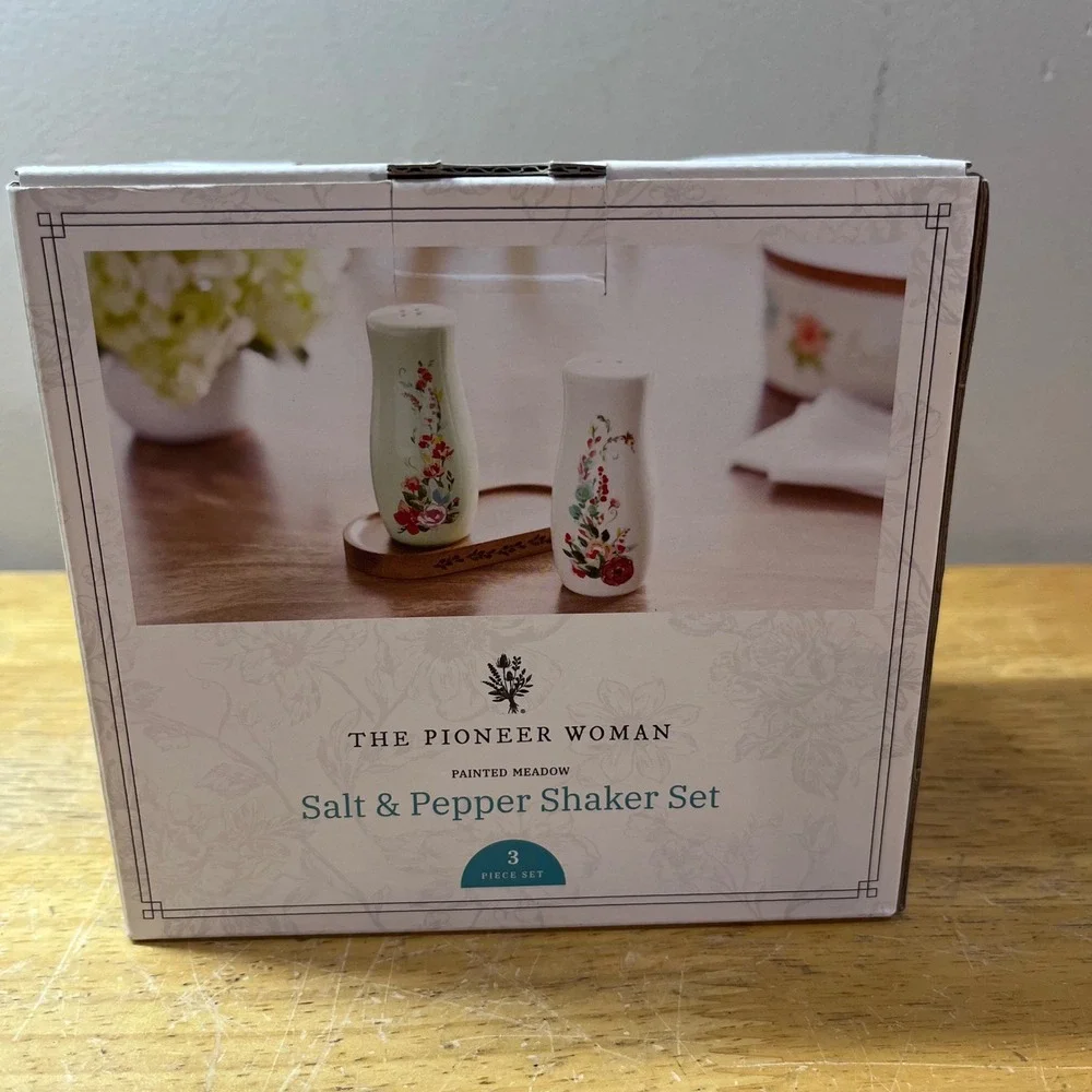 The Pioneer Woman Painted Meadow Salt & Pepper Shaker Set 3pc Stoneware Acacia
